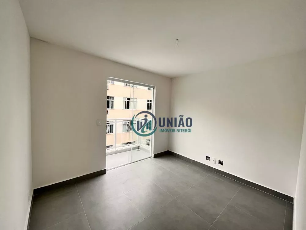 Casa à venda com 2 quartos, 78m² - Foto 4