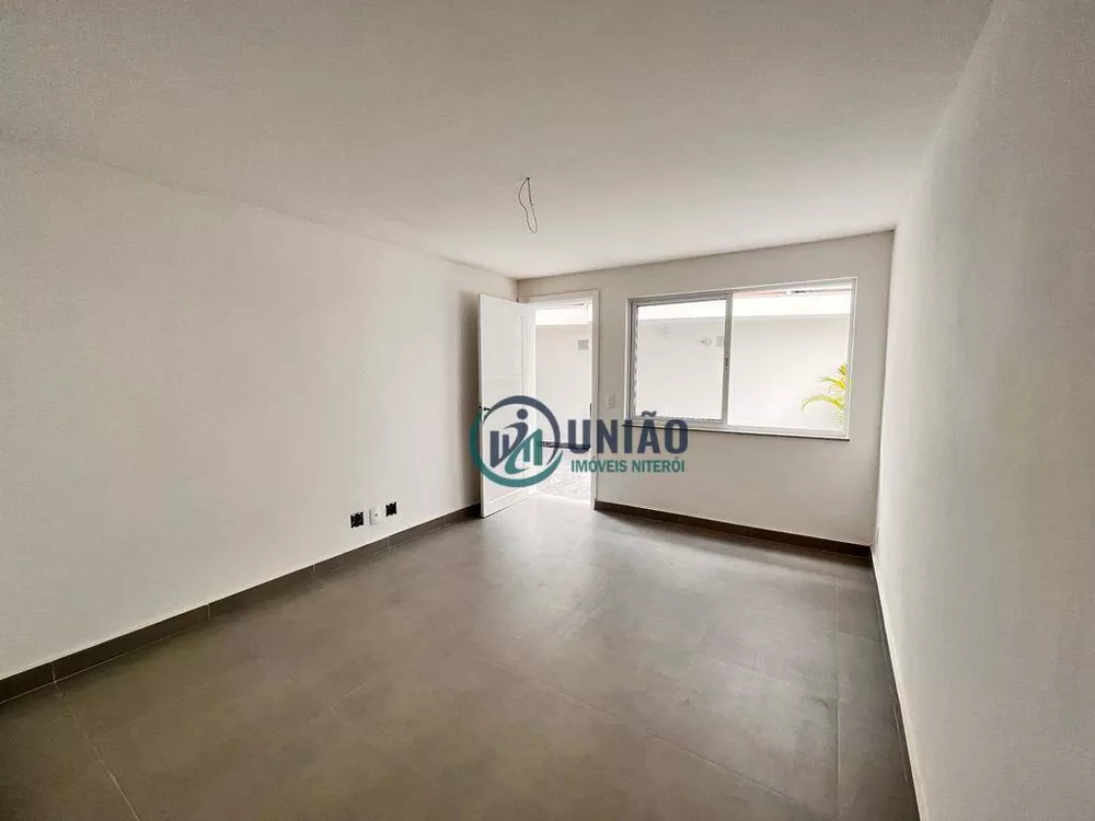 Casa à venda com 2 quartos, 78m² - Foto 1