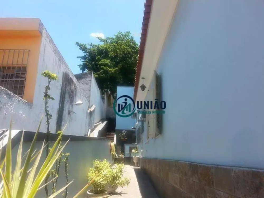 Casa, 4 quartos, 139 m² - Foto 2