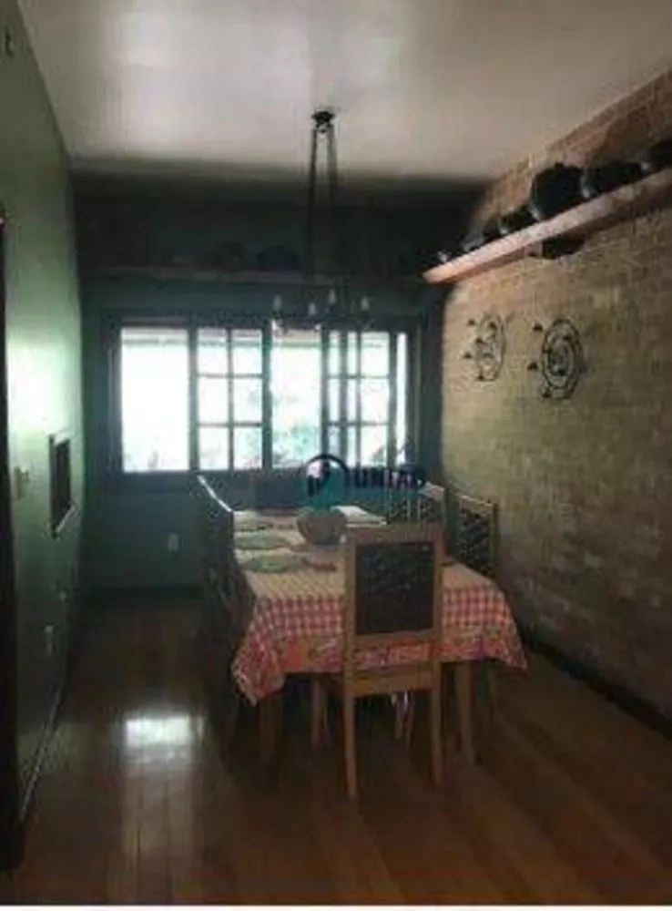 Casa, 3 quartos, 257 m² - Foto 4