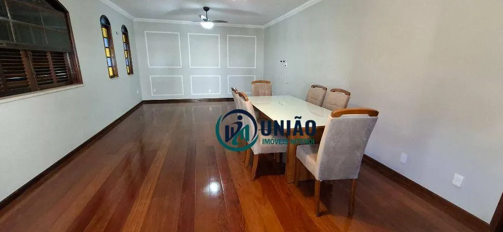 Casa, 4 quartos, 320 m² - Foto 13