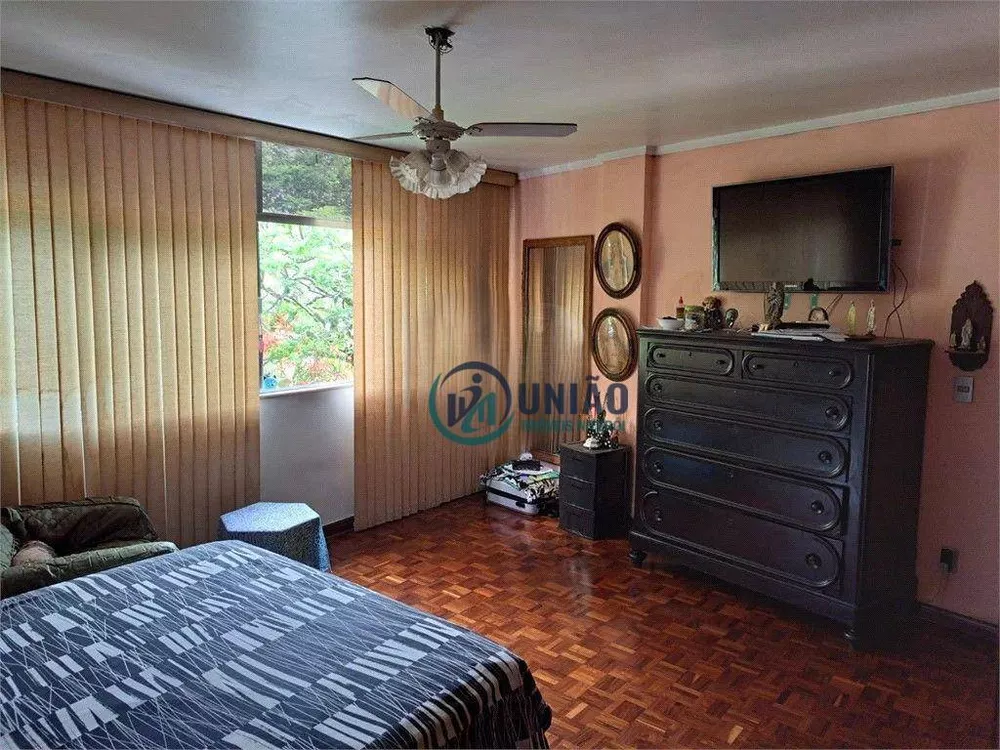 Apartamento à venda com 3 quartos, 155m² - Foto 3