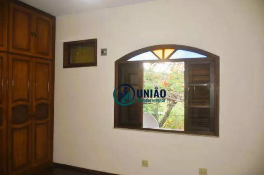 Casa, 5 quartos, 220 m² - Foto 10