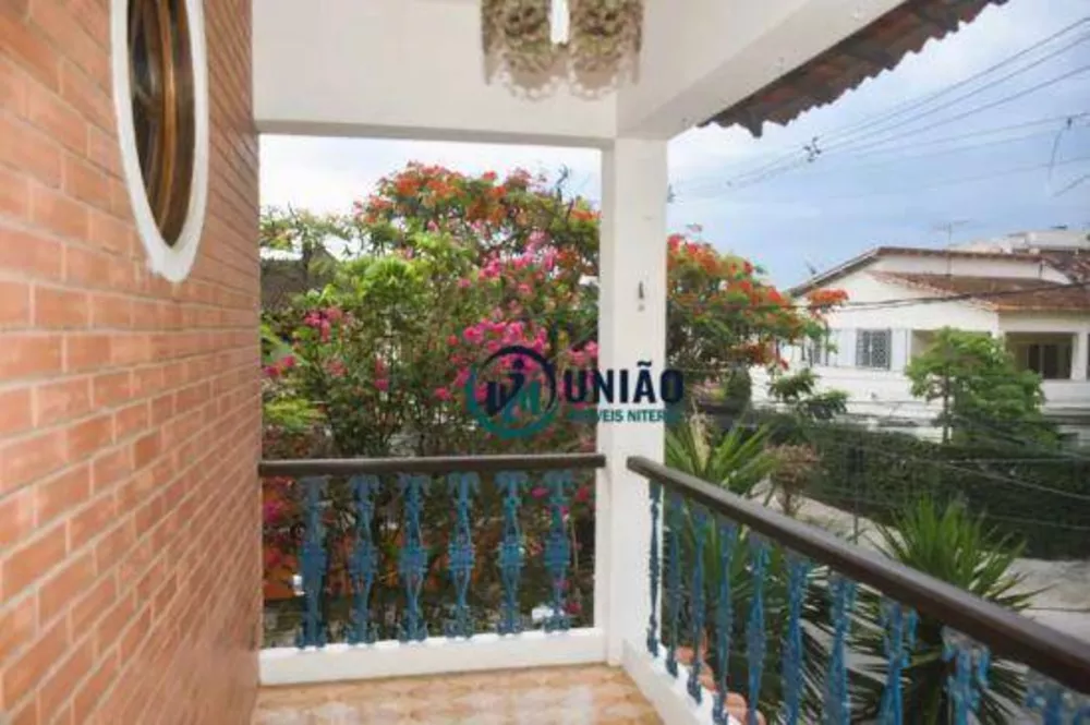 Casa, 5 quartos, 220 m² - Foto 4