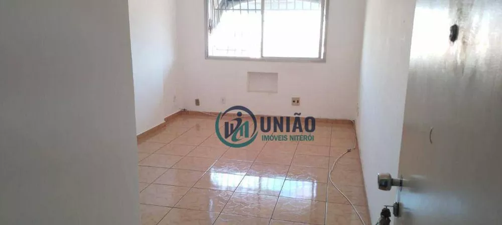 Apartamento à venda com 2 quartos, 70m² - Foto 2