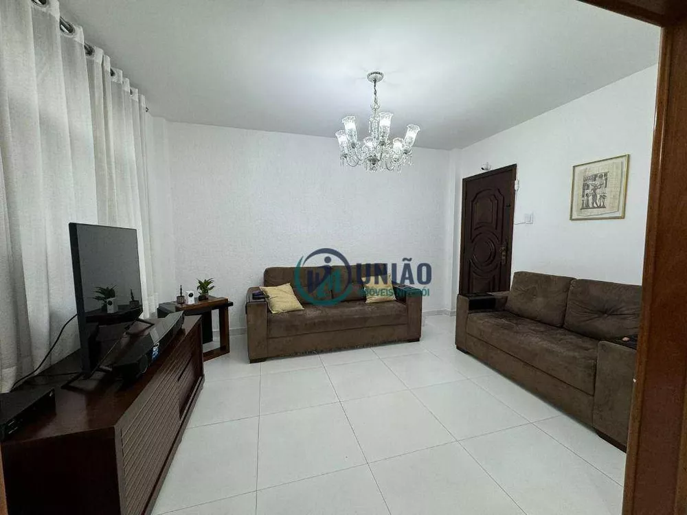 Apartamento à venda com 2 quartos, 70m² - Foto 2