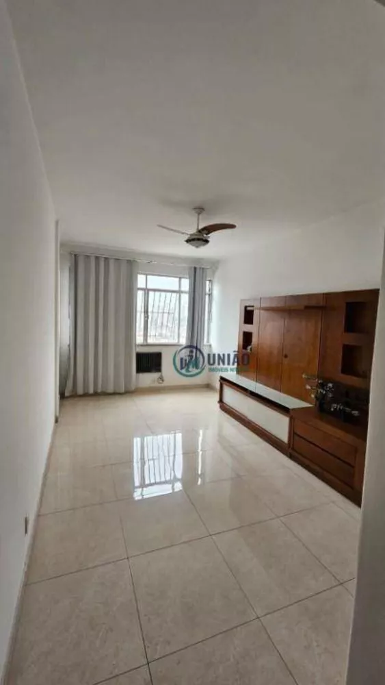 Apartamento à venda com 2 quartos, 72m² - Foto 5