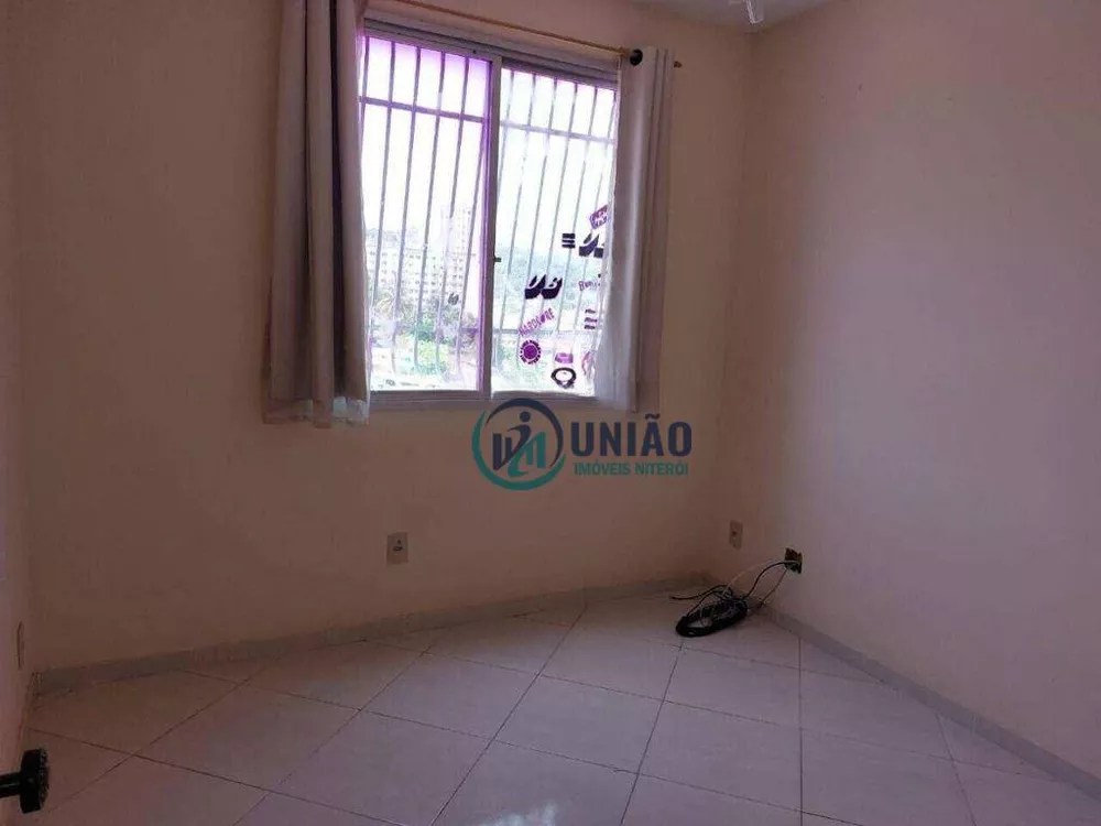 Apartamento à venda com 2 quartos, 70m² - Foto 5