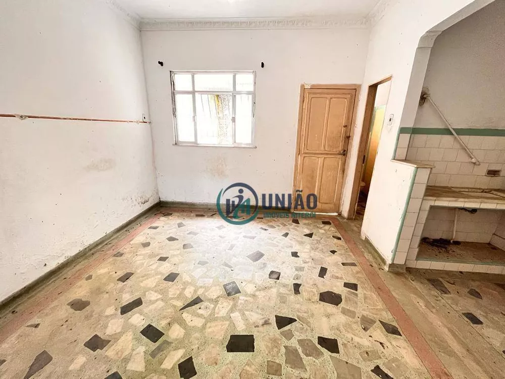 Casa à venda com 3 quartos, 80m² - Foto 5