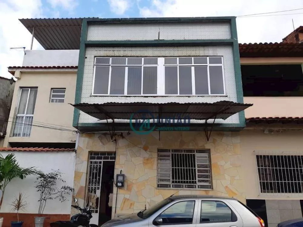 Casa à venda com 3 quartos, 80m² - Foto 1