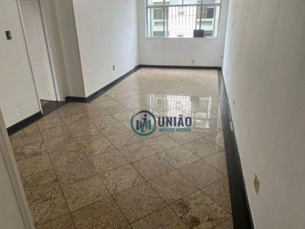 Apartamento à venda com 3 quartos, 132m² - Foto 1