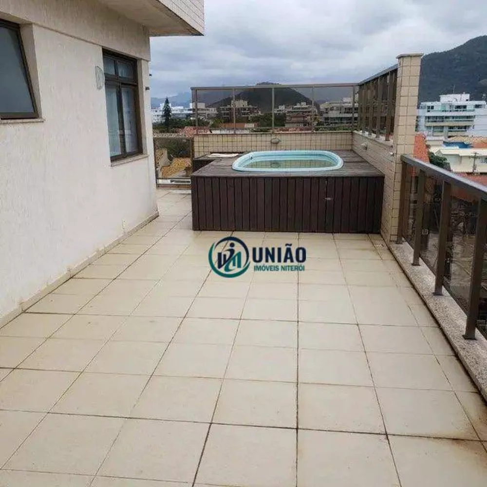 Cobertura, 3 quartos, 230 m² - Foto 2