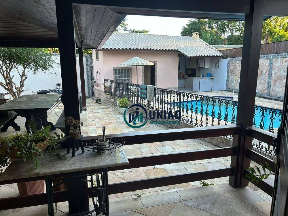 Casa, 3 quartos, 248 m² - Foto 64