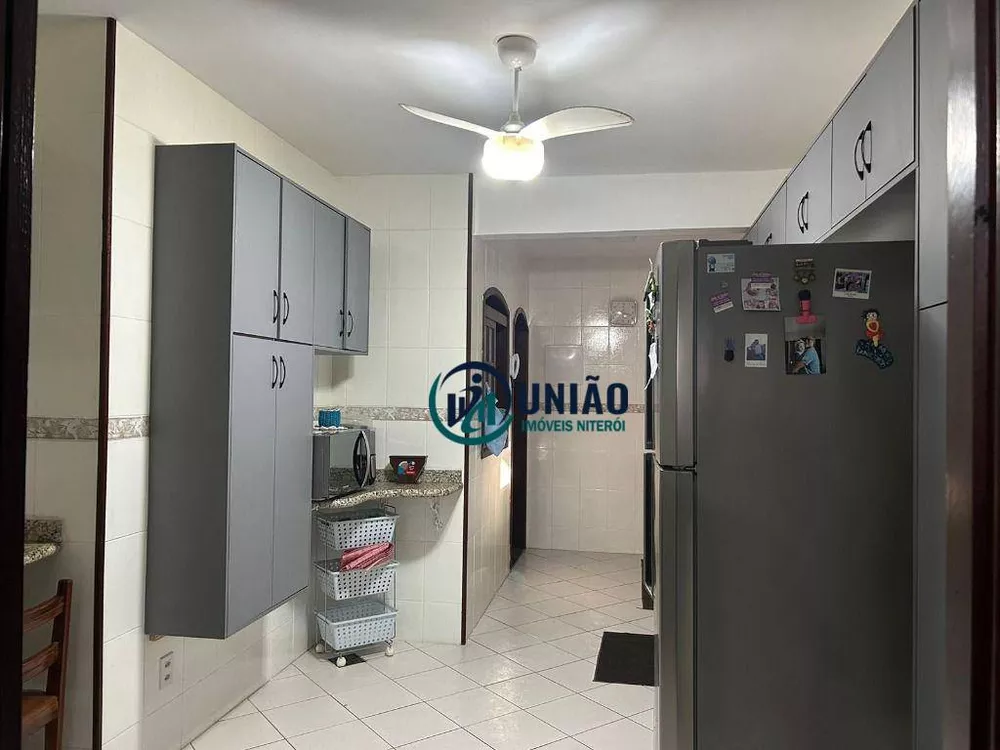 Casa, 3 quartos, 248 m² - Foto 30