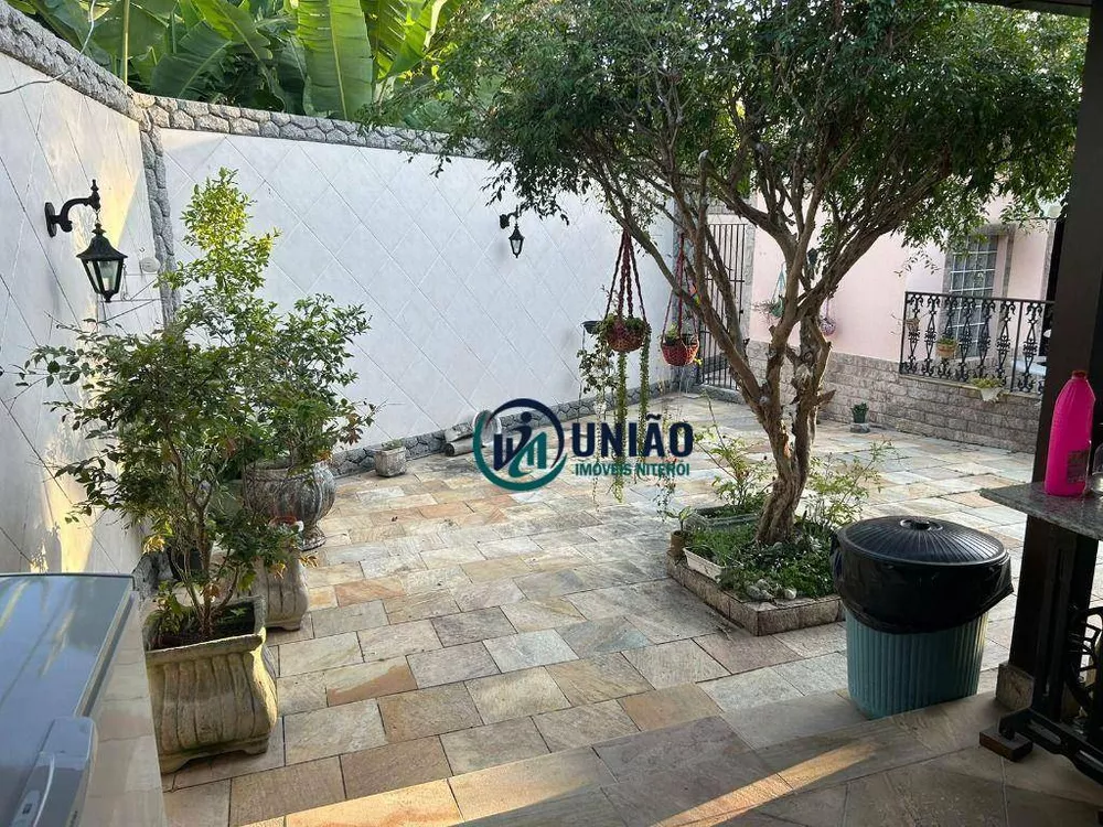Casa, 3 quartos, 248 m² - Foto 23