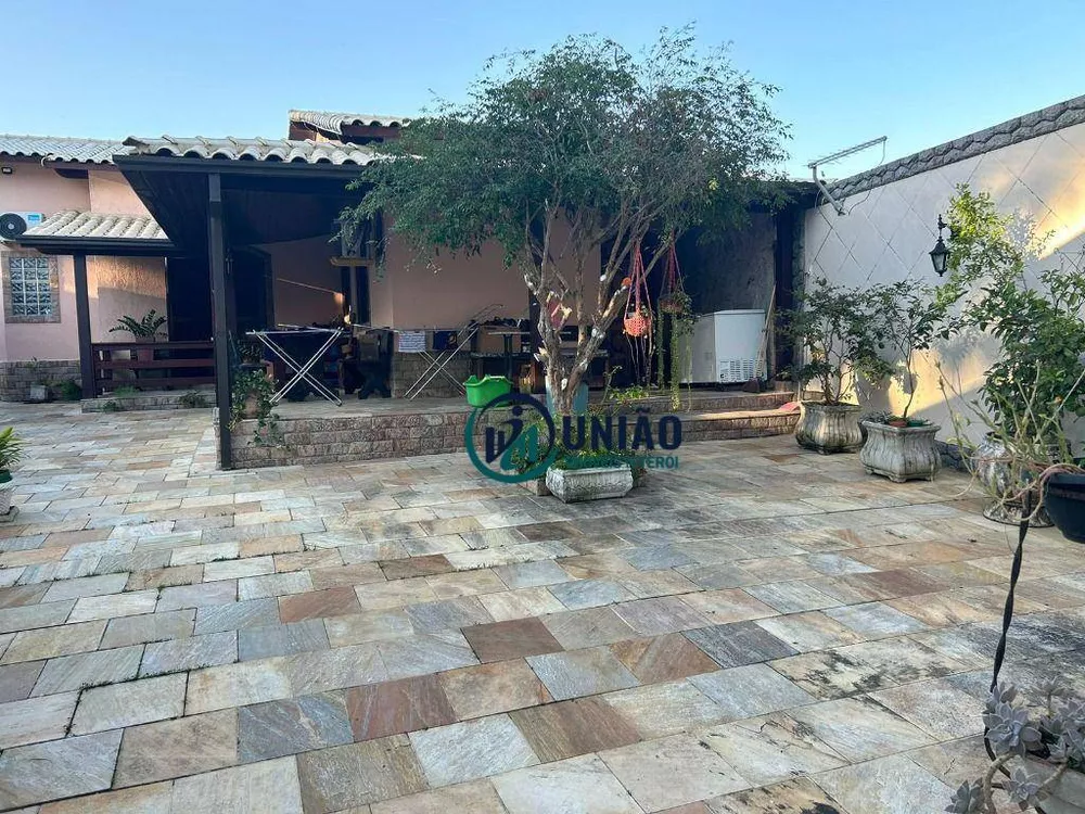 Casa, 3 quartos, 248 m² - Foto 57
