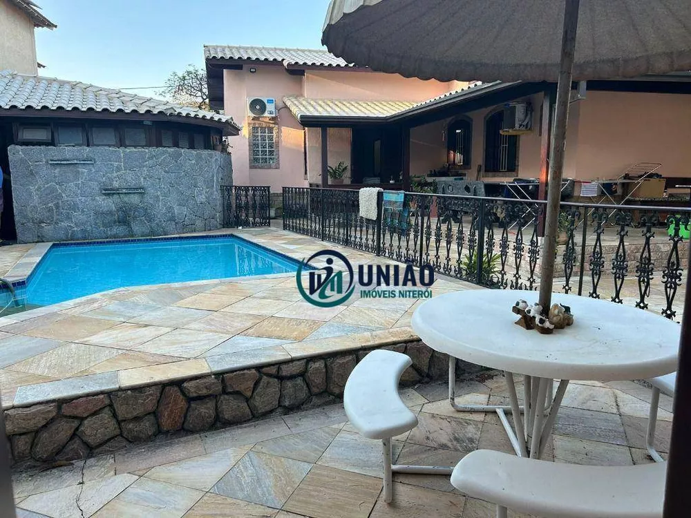 Casa, 3 quartos, 248 m² - Foto 68