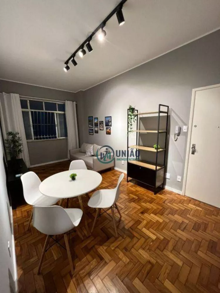 Apartamento à venda com 1 quarto, 50m² - Foto 1