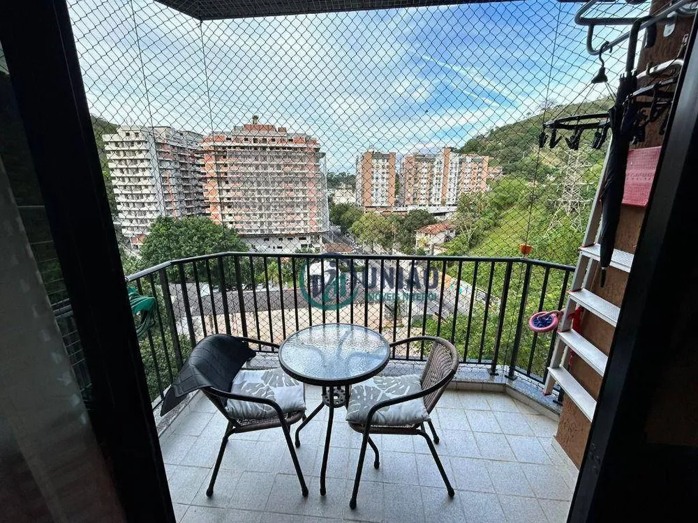 Apartamento à venda com 2 quartos, 70m² - Foto 1