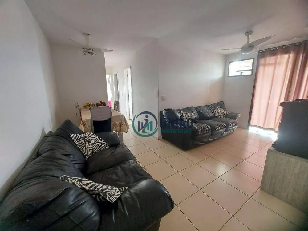 Apartamento à venda com 3 quartos, 75m² - Foto 3