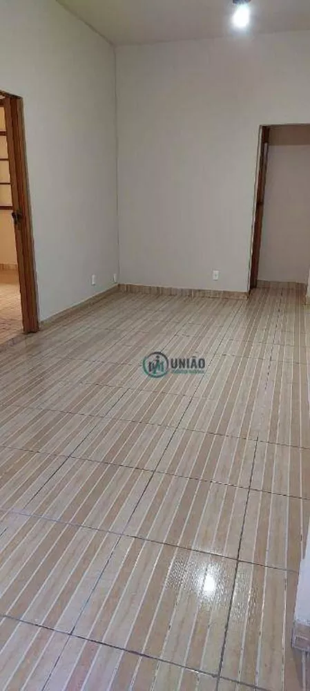 Apartamento à venda com 2 quartos, 78m² - Foto 4