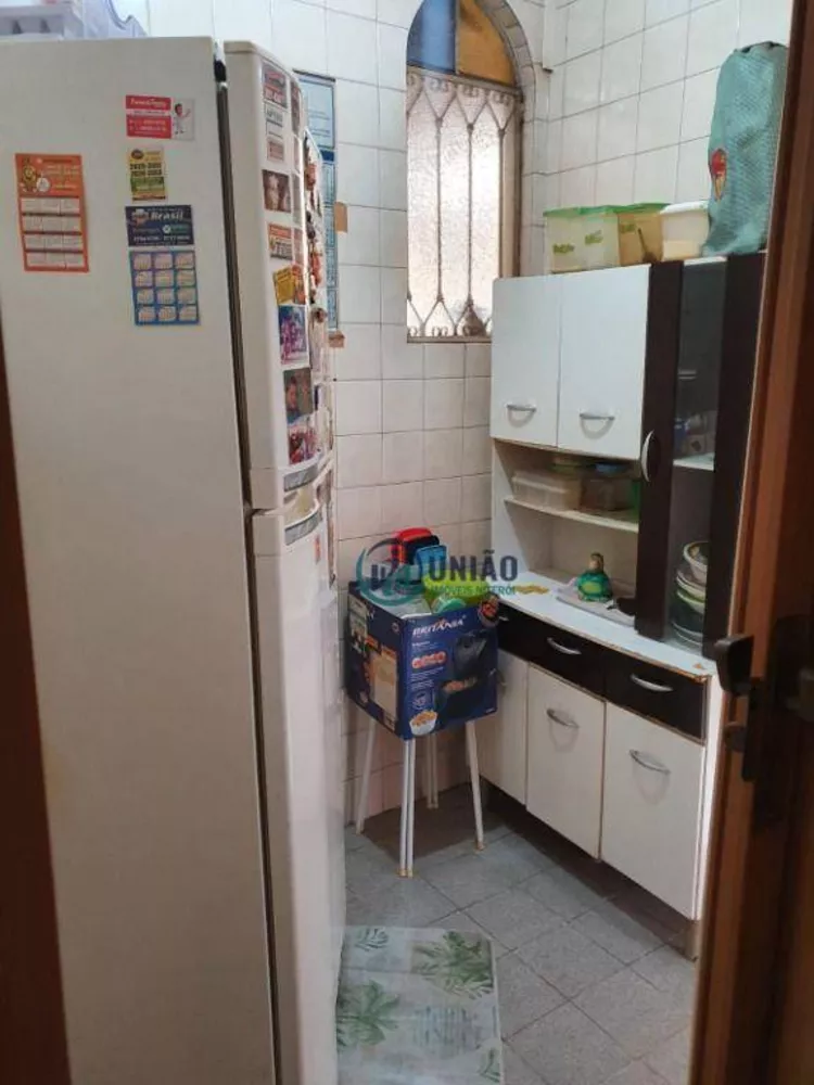 Apartamento à venda com 2 quartos, 78m² - Foto 9