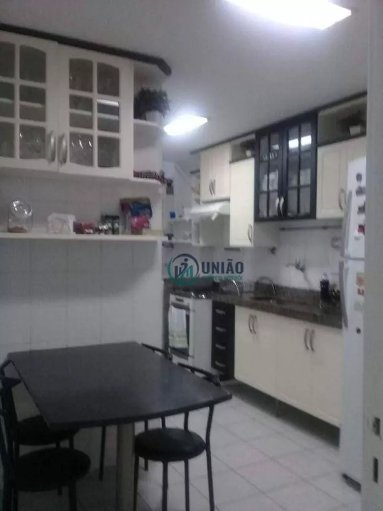 Apartamento à venda com 3 quartos, 95m² - Foto 4