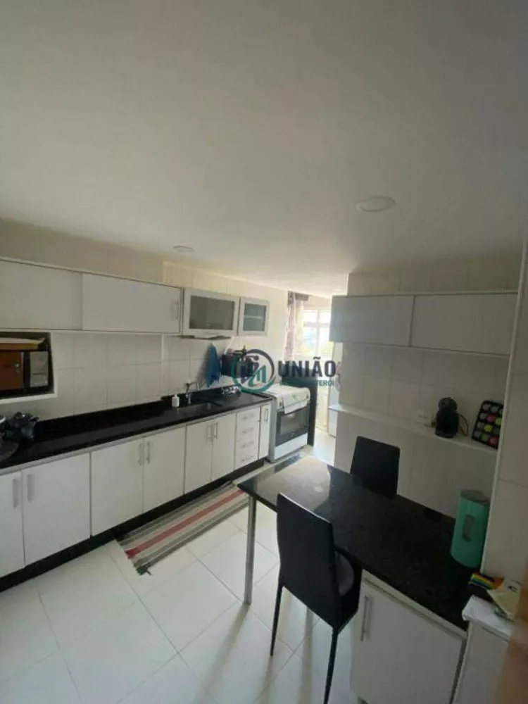 Apartamento à venda com 2 quartos, 82m² - Foto 4