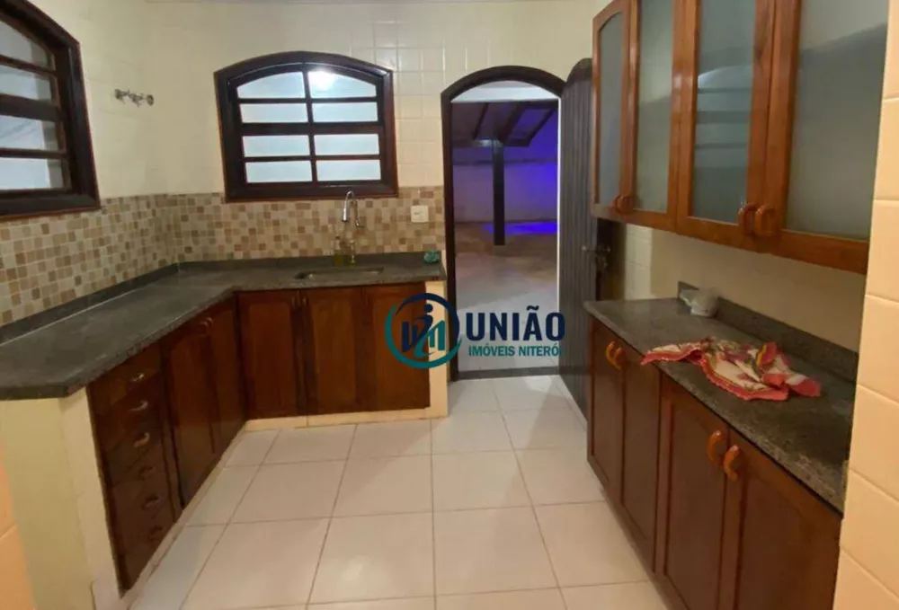 Casa, 5 quartos, 272 m² - Foto 4