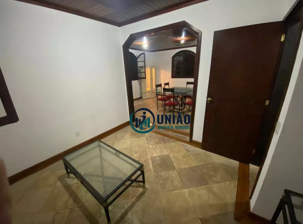 Casa, 5 quartos, 272 m² - Foto 3