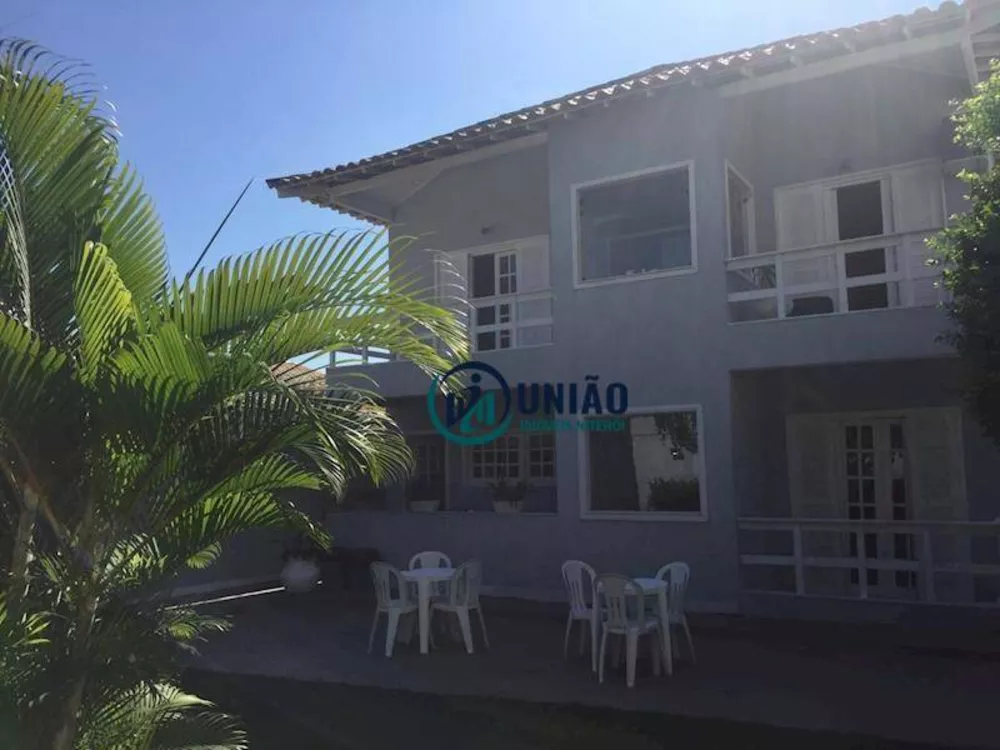 Casa, 4 quartos, 220 m² - Foto 1