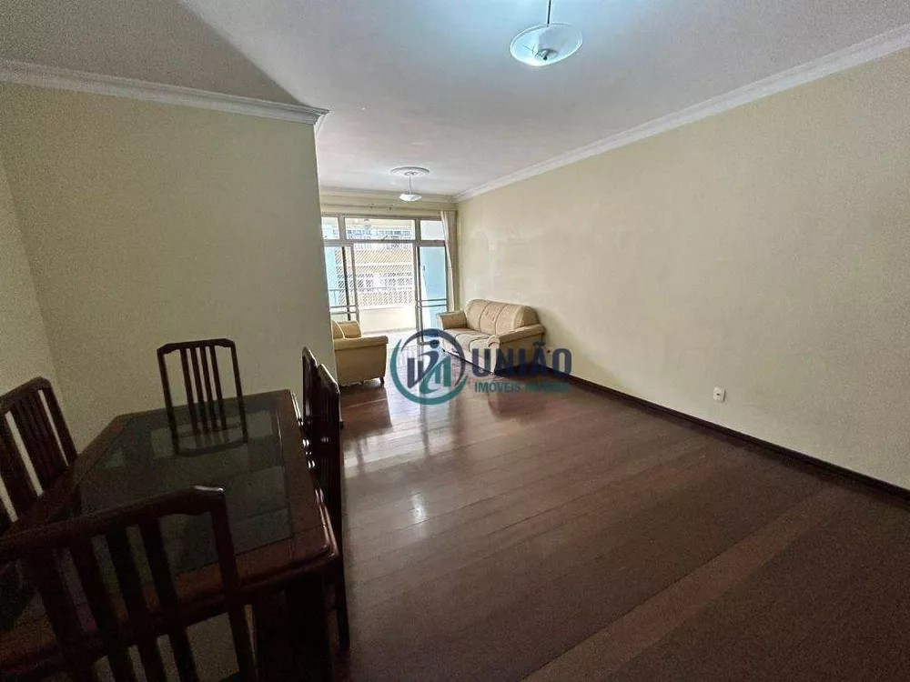 Apartamento à venda com 3 quartos, 204m² - Foto 2