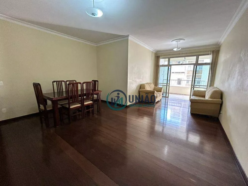 Apartamento à venda com 3 quartos, 204m² - Foto 1