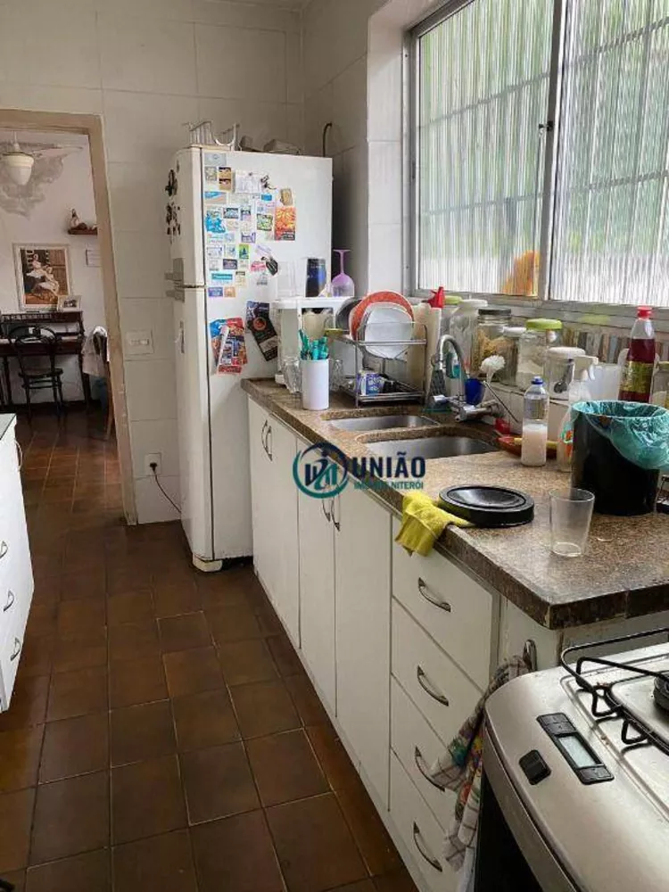 Casa, 5 quartos, 200 m² - Foto 2