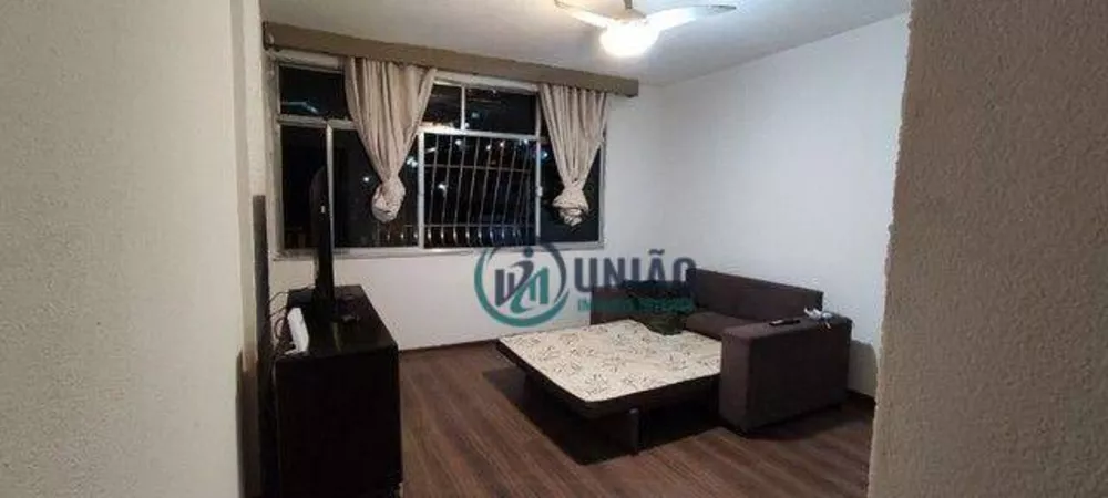 Apartamento à venda com 2 quartos, 60m² - Foto 3