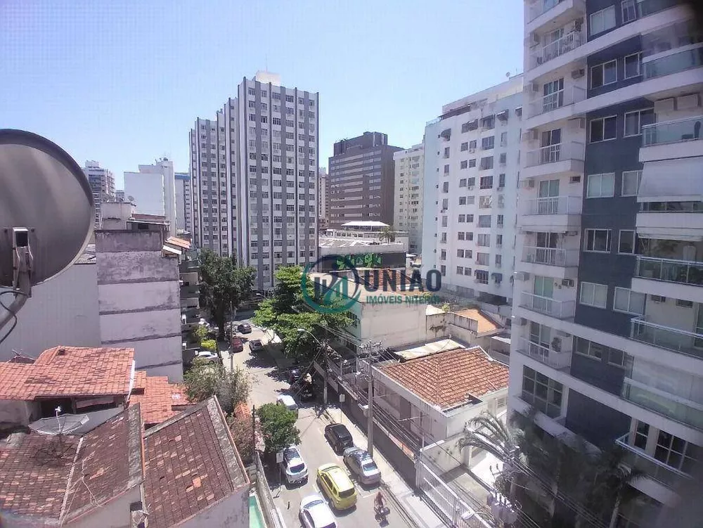 Apartamento à venda com 4 quartos, 220m² - Foto 8