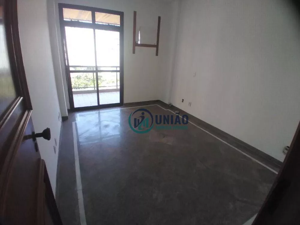 Apartamento à venda com 4 quartos, 220m² - Foto 11