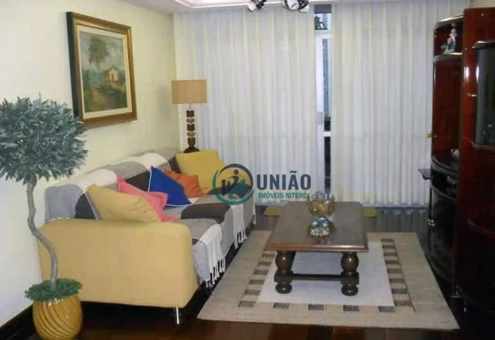 Apartamento à venda com 3 quartos, 113m² - Foto 1