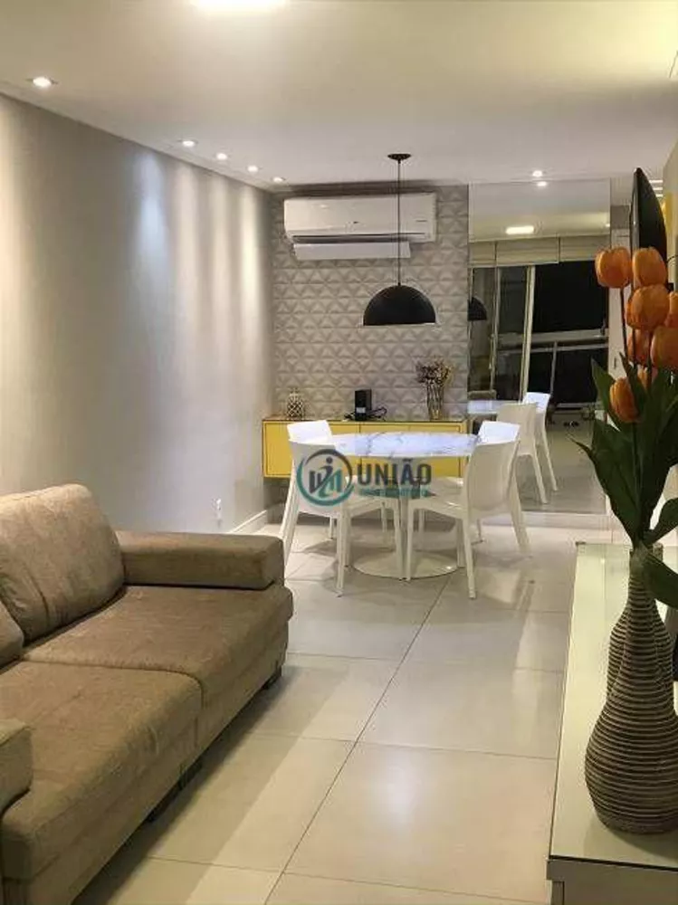 Apartamento à venda com 3 quartos, 110m² - Foto 2