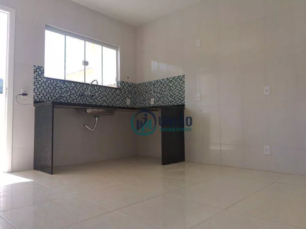 Casa à venda com 3 quartos, 120m² - Foto 4