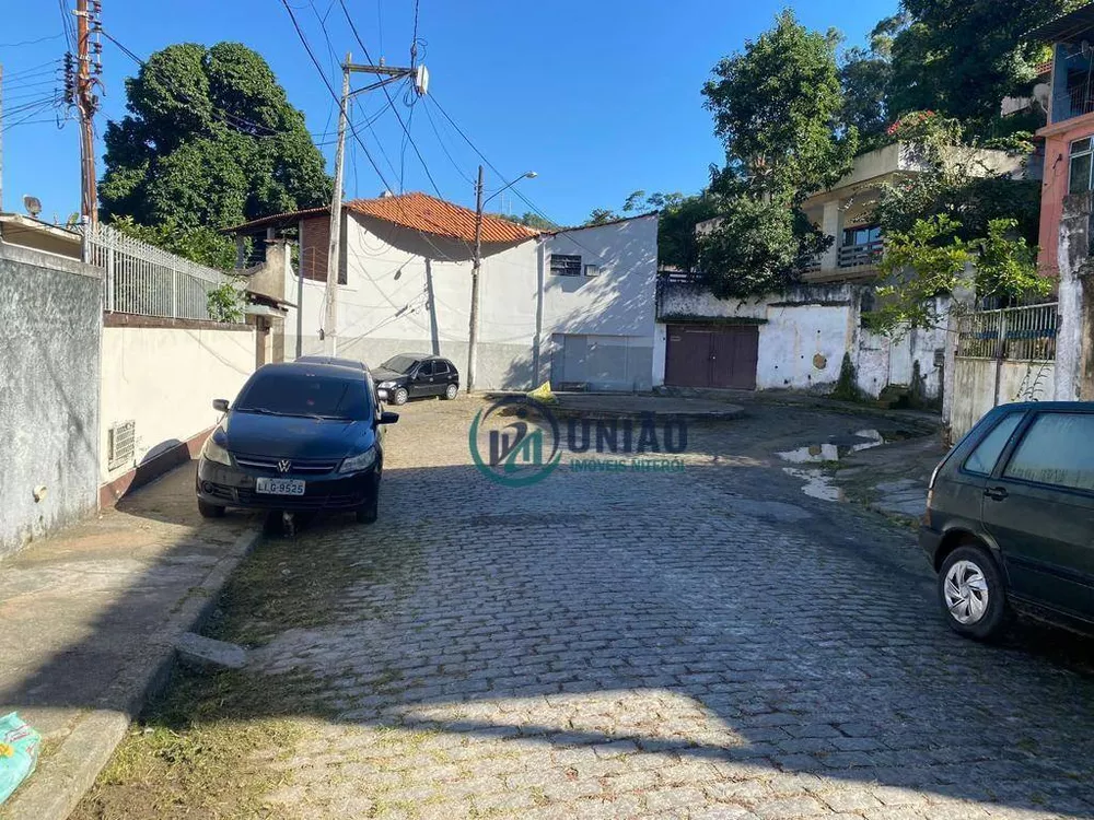 Casa à venda com 2 quartos, 100m² - Foto 3