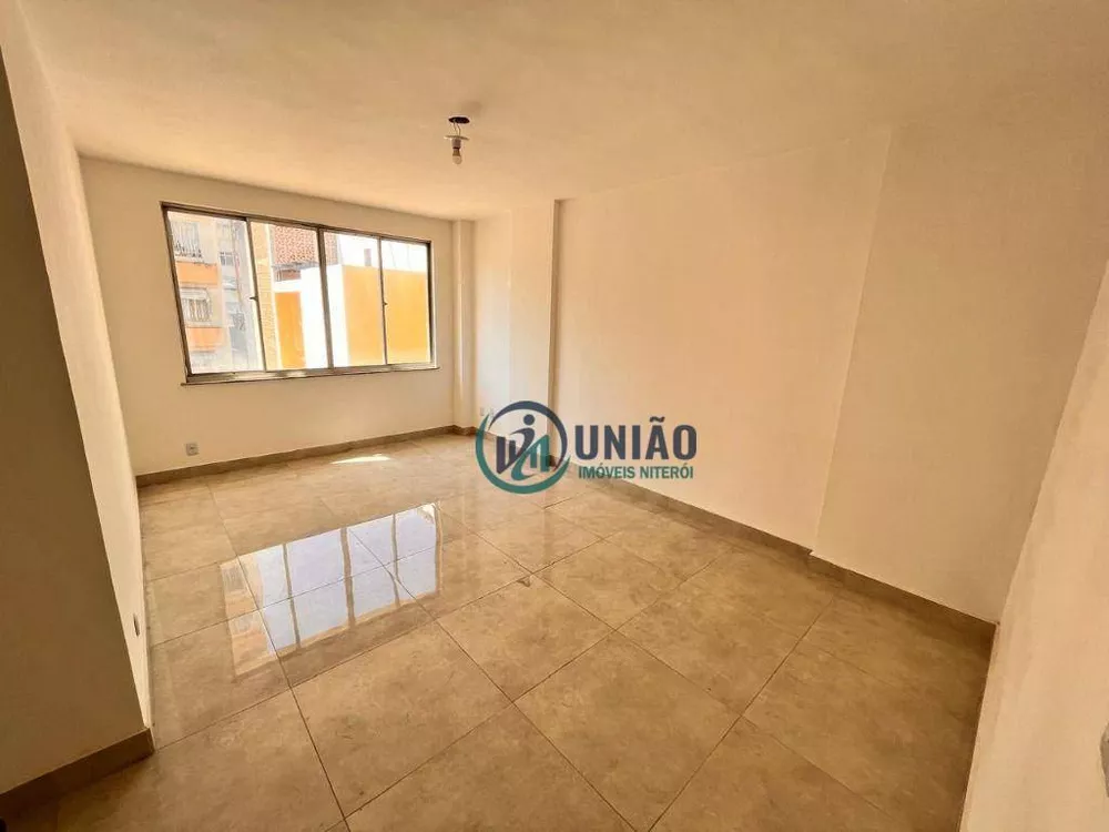 Apartamento à venda com 2 quartos, 74m² - Foto 1