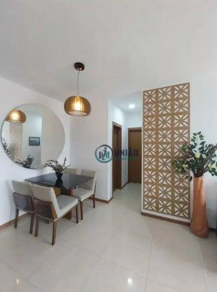 Apartamento à venda com 2 quartos, 65m² - Foto 1