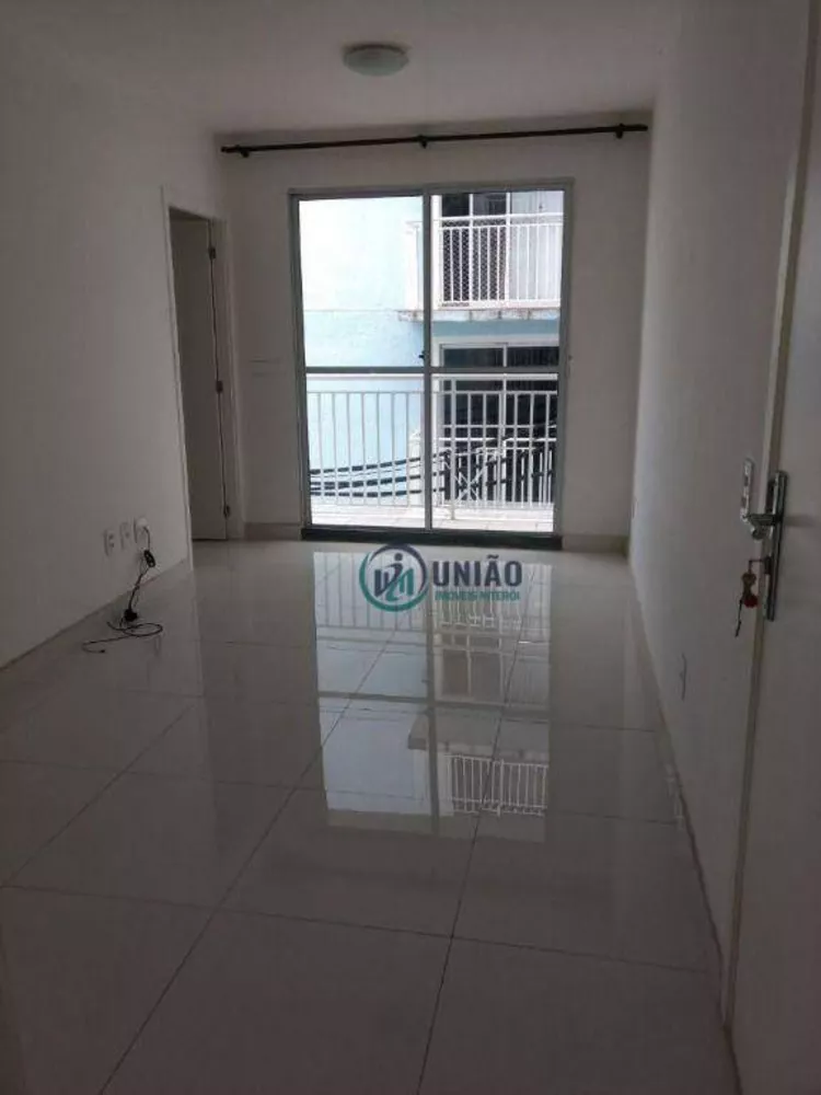 Apartamento à venda com 2 quartos, 48m² - Foto 3