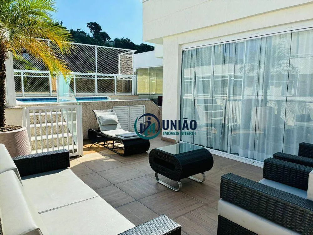Cobertura, 3 quartos, 240 m² - Foto 4