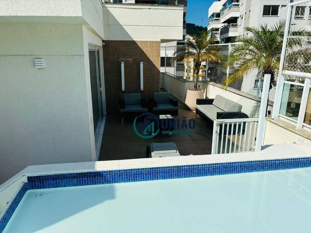 Cobertura, 3 quartos, 240 m² - Foto 3