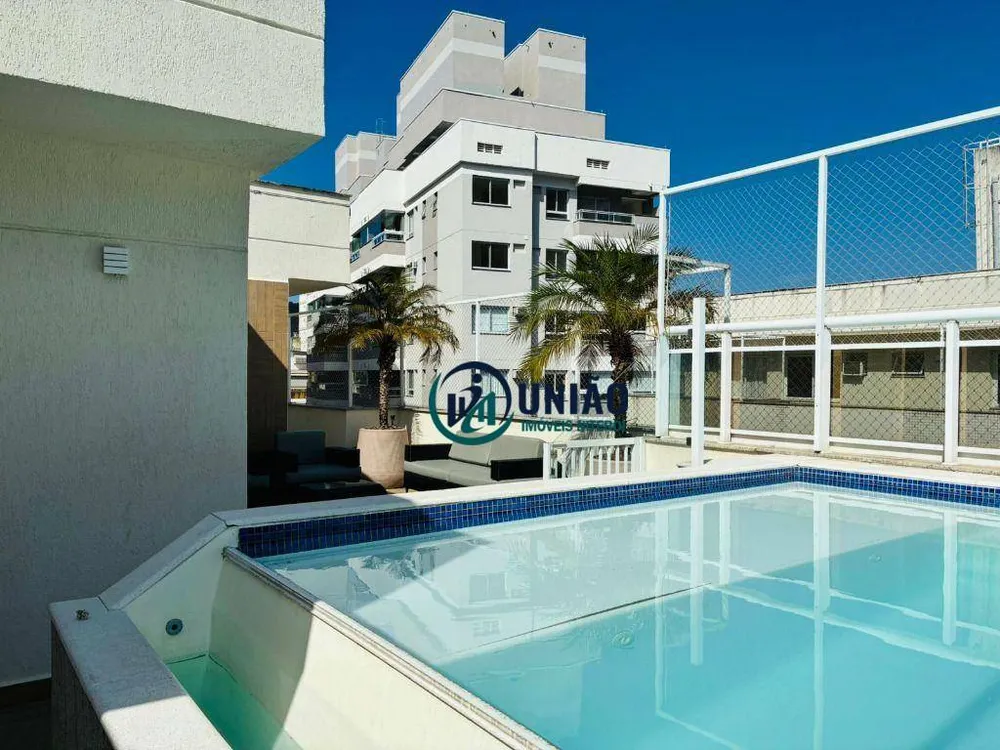 Cobertura, 3 quartos, 240 m² - Foto 1