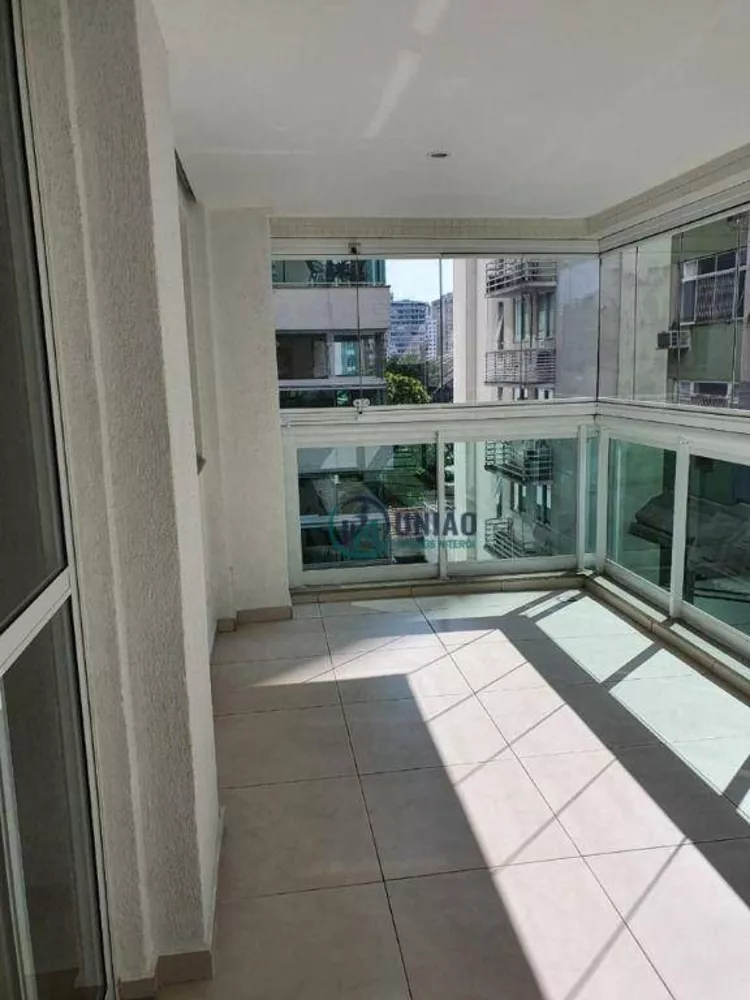 Apartamento à venda com 2 quartos, 90m² - Foto 1