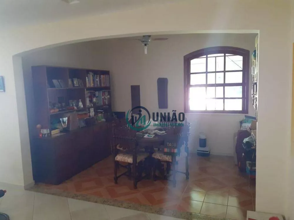 Casa à venda com 4 quartos, 400m² - Foto 5