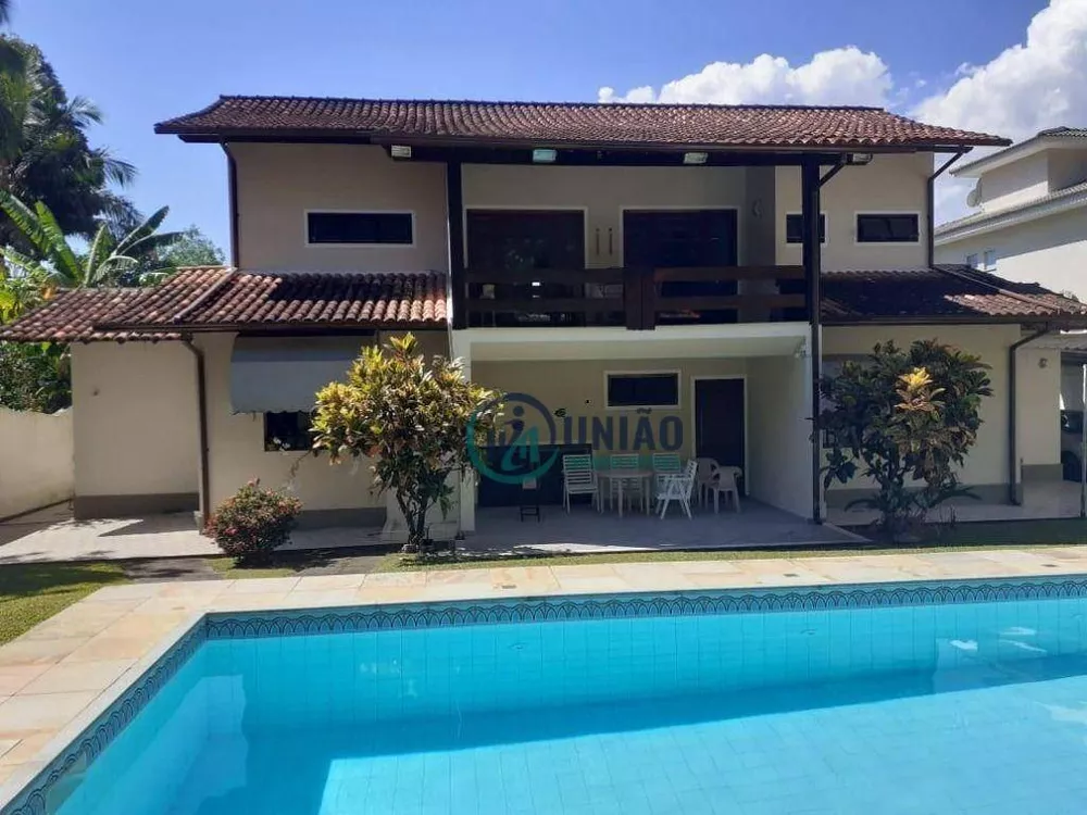 Casa à venda com 4 quartos, 400m² - Foto 1